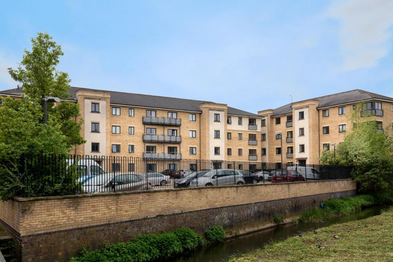 Grand Central Apartments Дарби Екстериор снимка