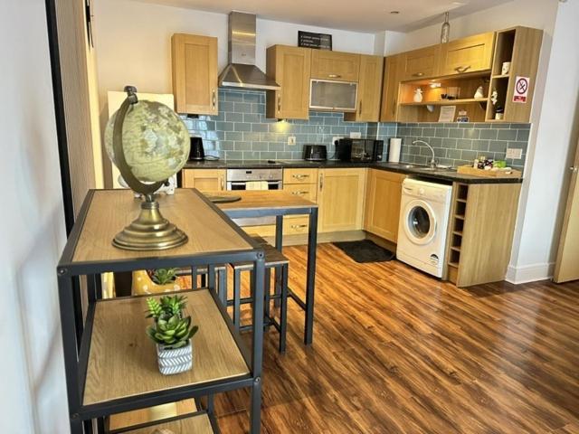 Grand Central Apartments Дарби Екстериор снимка
