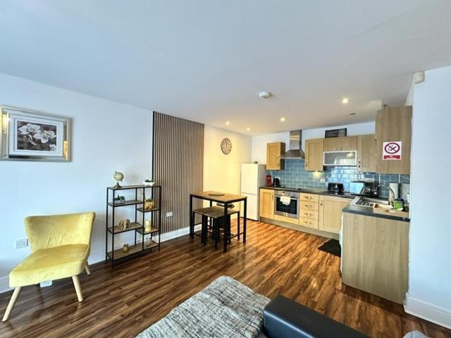 Grand Central Apartments Дарби Екстериор снимка